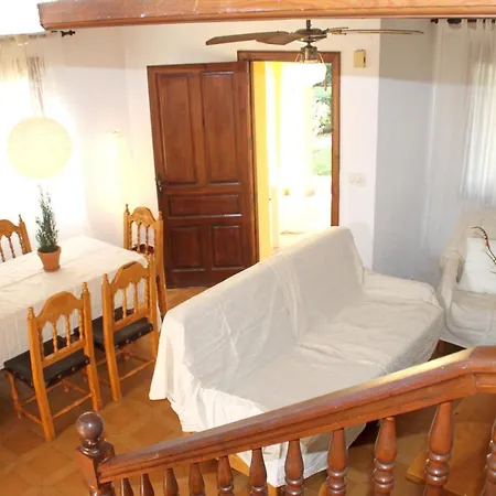 House With 3 Bedrooms In With Shared Pool Furnished Garden And Wifi 100 M From The Beach