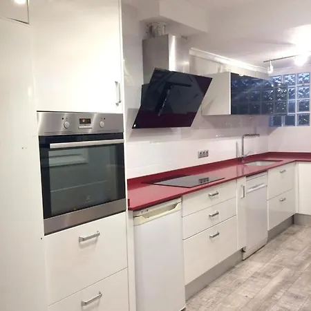 House With 3 Bedrooms In With Shared Pool Furnished Garden And Wifi 100 M From The Beach 펜션