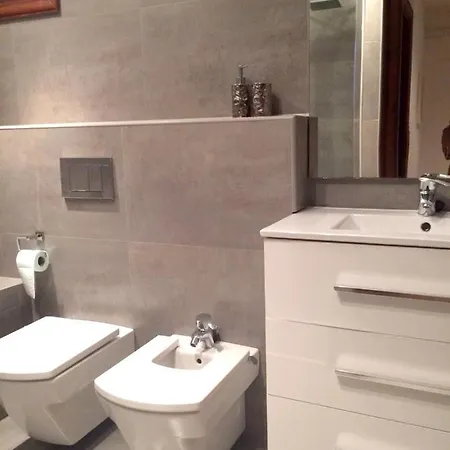 House With 3 Bedrooms In With Shared Pool Furnished Garden And Wifi 100 M From The Beach 데니아